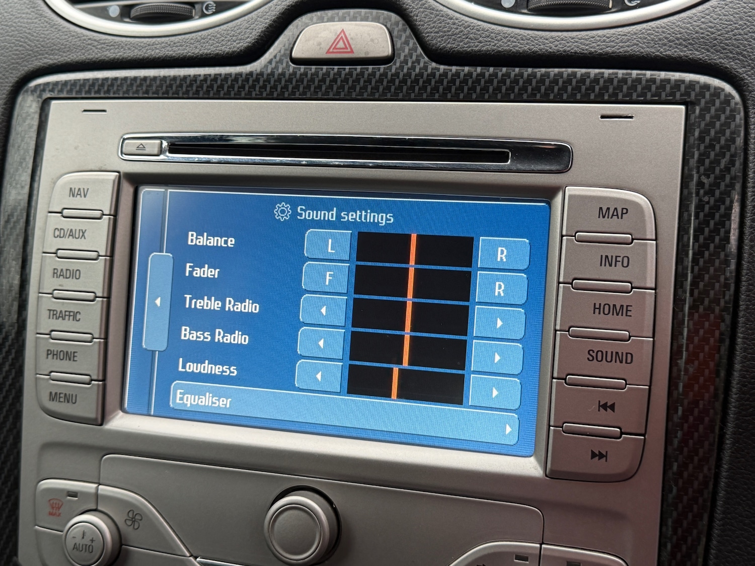 Used Ford Focus 2010 for sale - 77789671: Photo 31