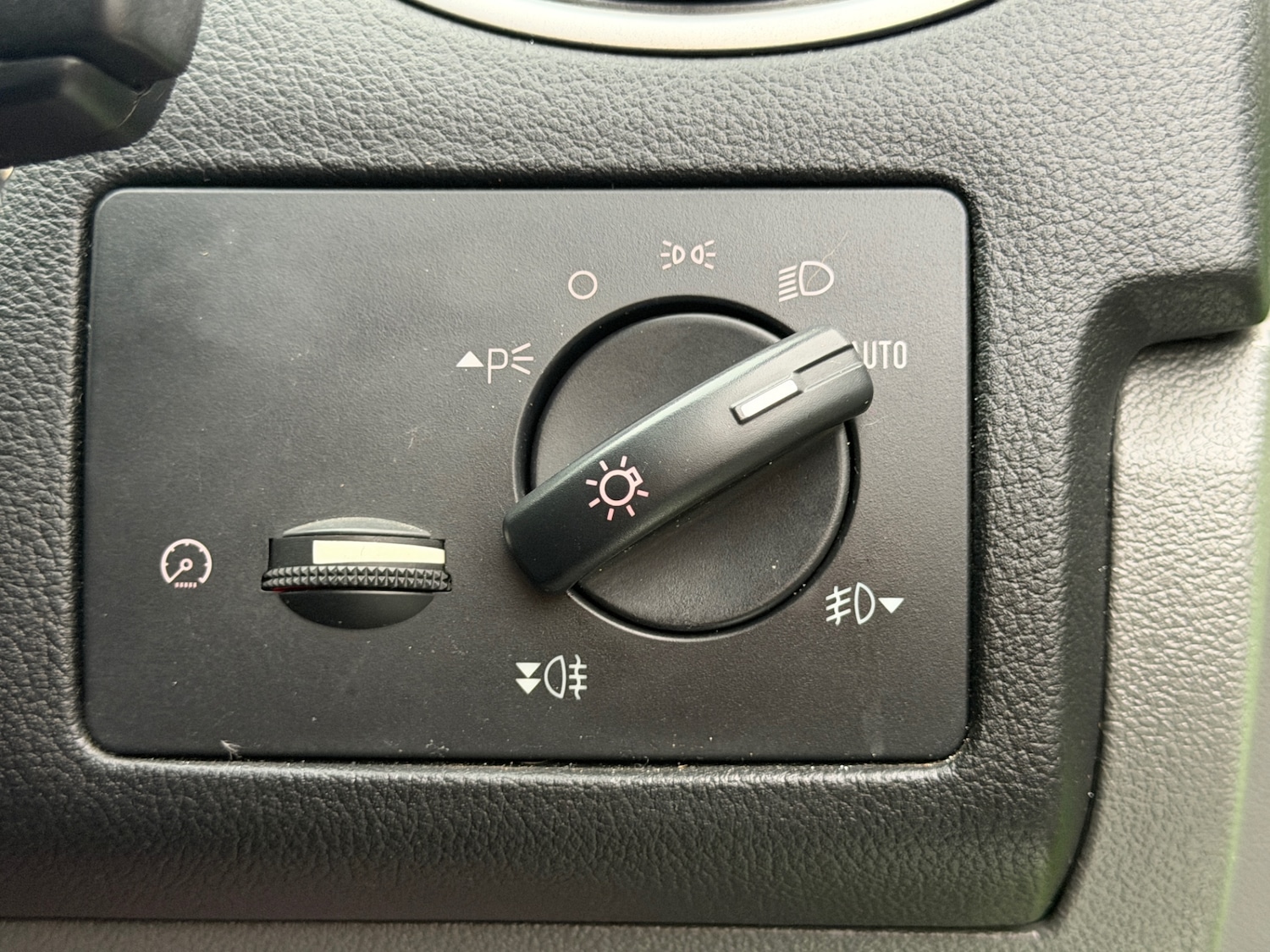 Used Ford Focus 2010 for sale - 77789671: Photo 37