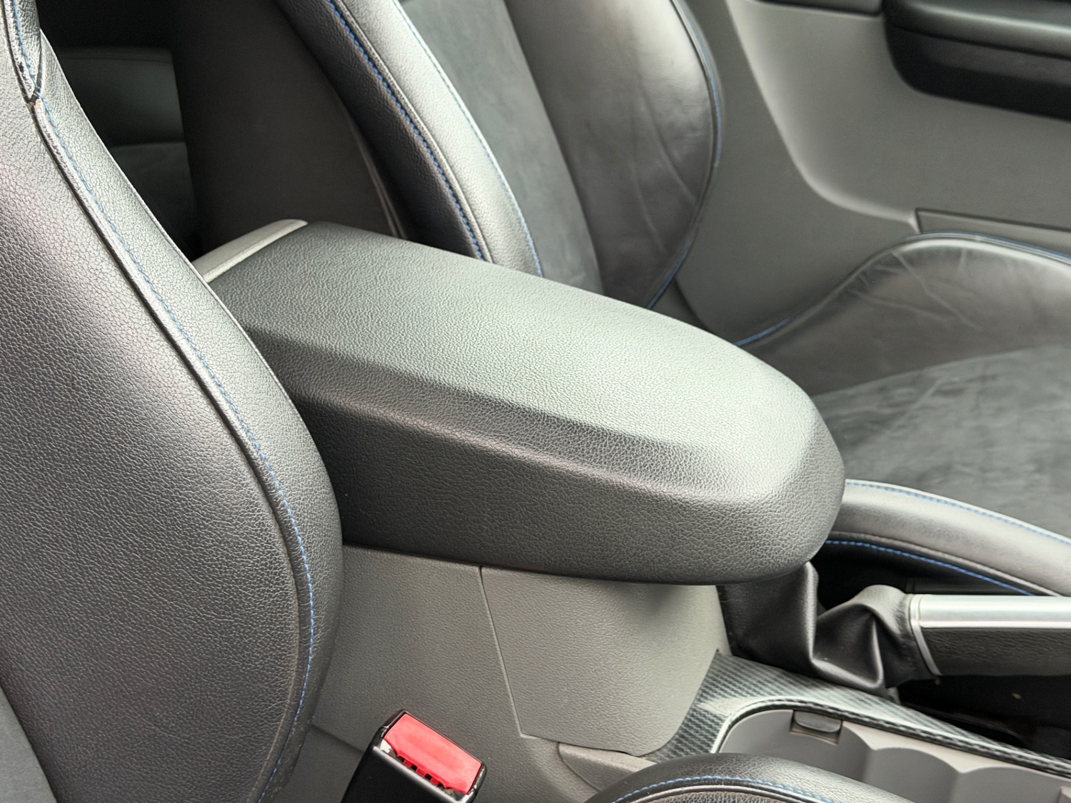 Used Ford Focus 2010 for sale - 77789671: Photo 42