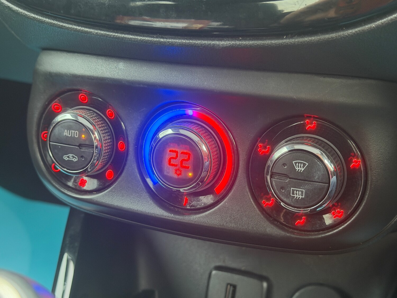 Used Vauxhall ADAM 2016 for sale - 77535565: Photo 33