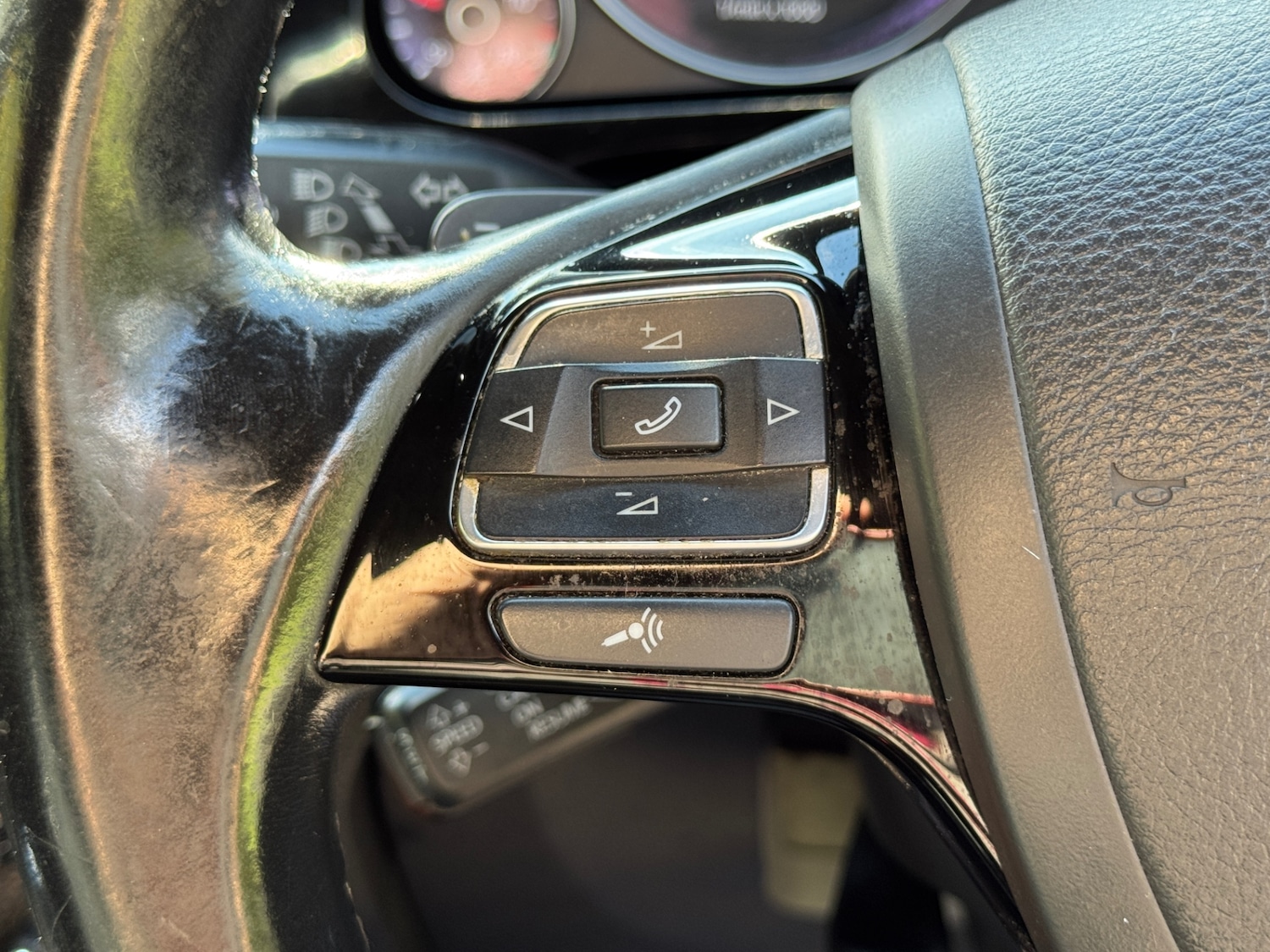 Used Volkswagen Touareg 2015 for sale - 76507436: Photo 38