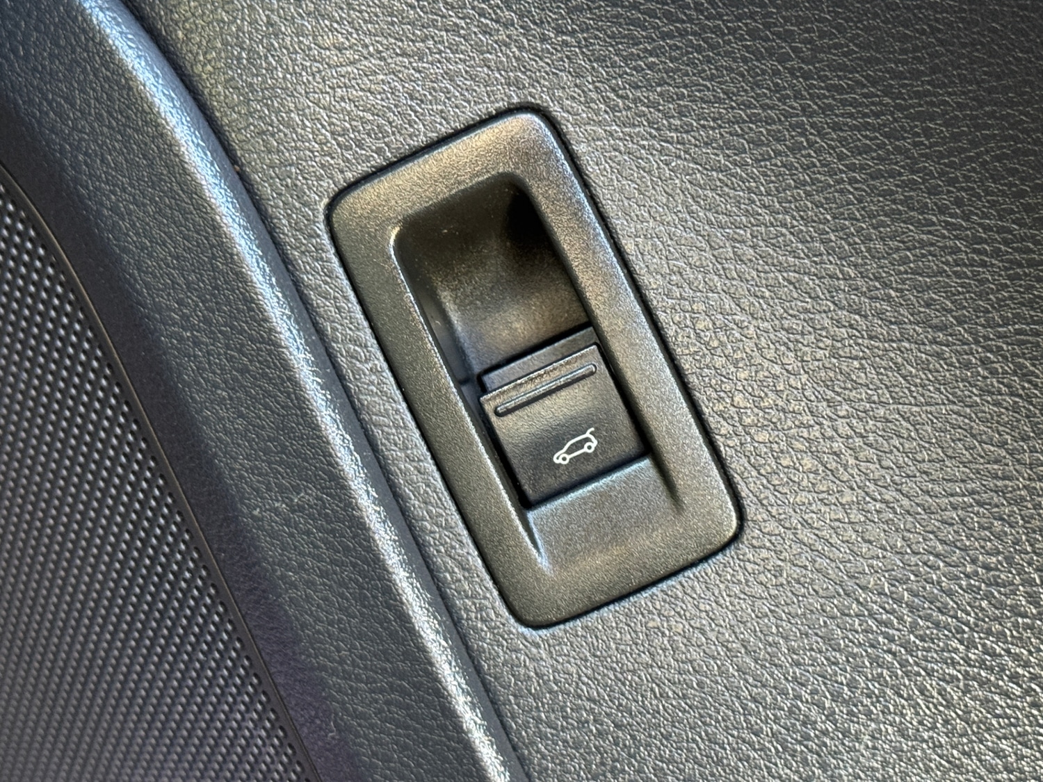 Used Volkswagen Touareg 2015 for sale - 76507436: Photo 42