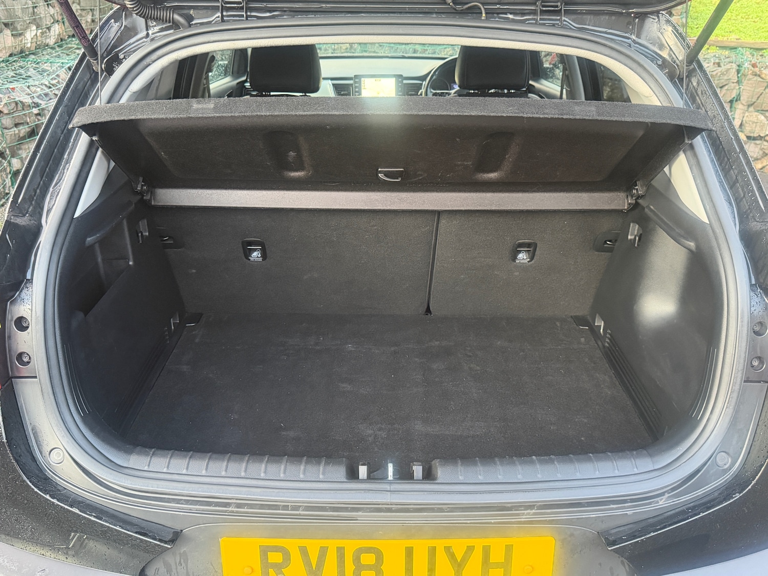 Used Kia Stonic 2018 for sale - 77653866: Photo 16