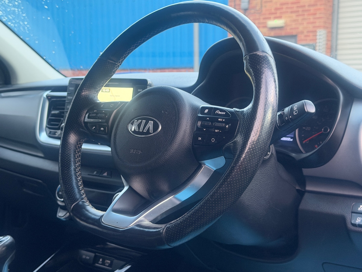 Used Kia Stonic 2018 for sale - 77653866: Photo 27