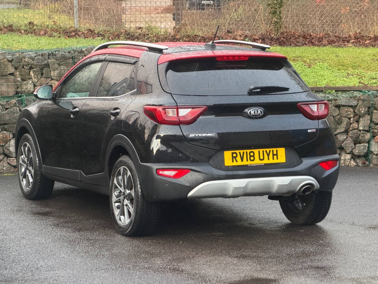 Used Kia Stonic 2018 for sale - 77653866: Photo 3