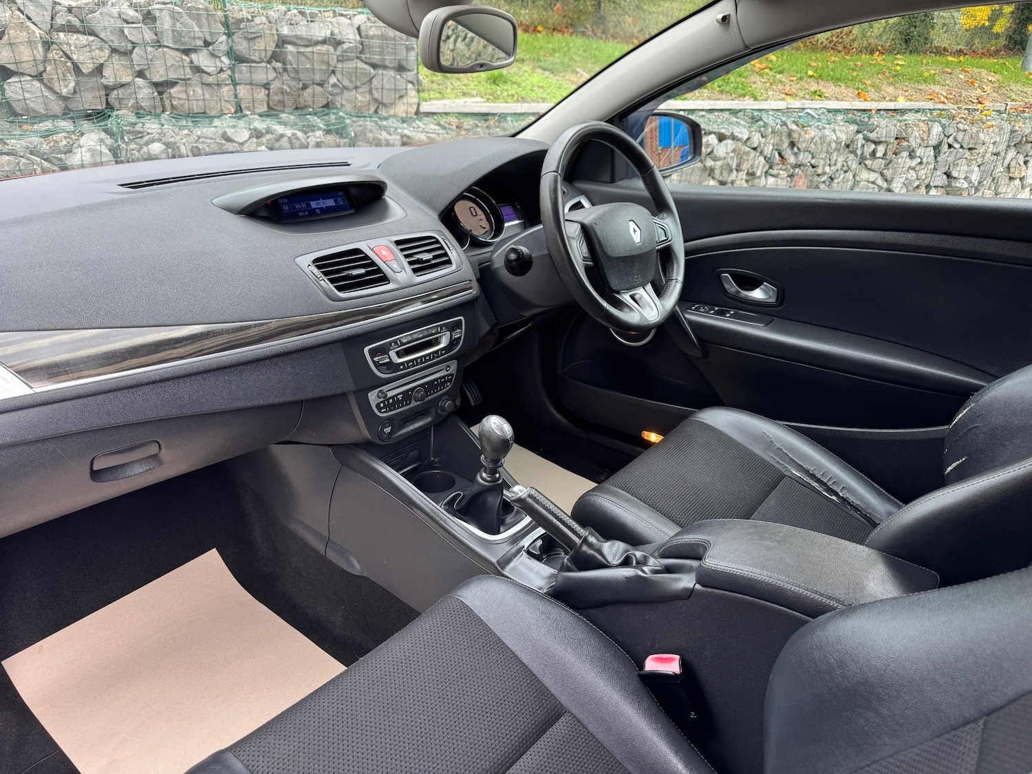 Used Renault Megane 2009 for sale - 76233304: Photo 2