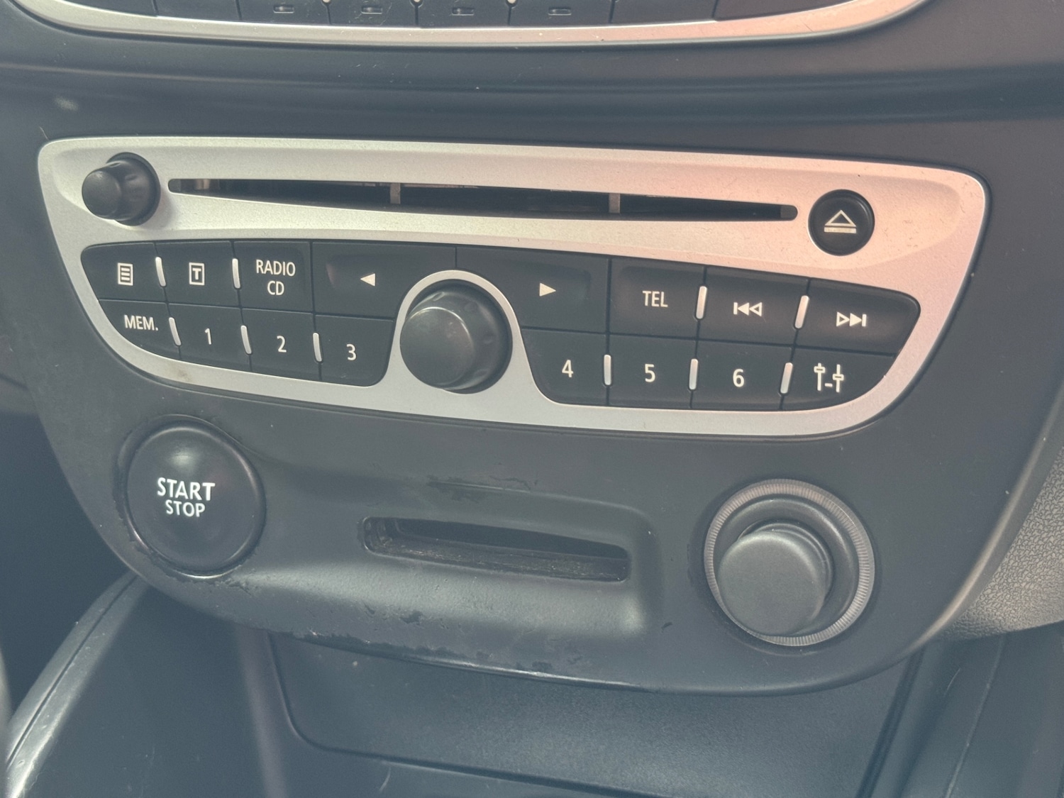 Used Renault Megane 2009 for sale - 76233304: Photo 30