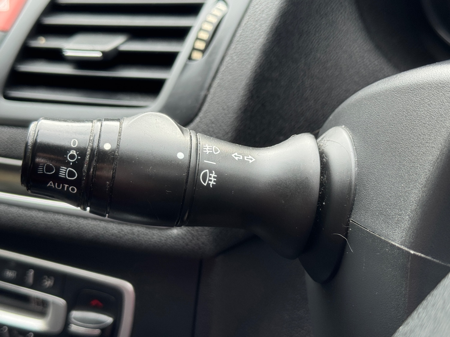 Used Renault Megane 2009 for sale - 76233304: Photo 32