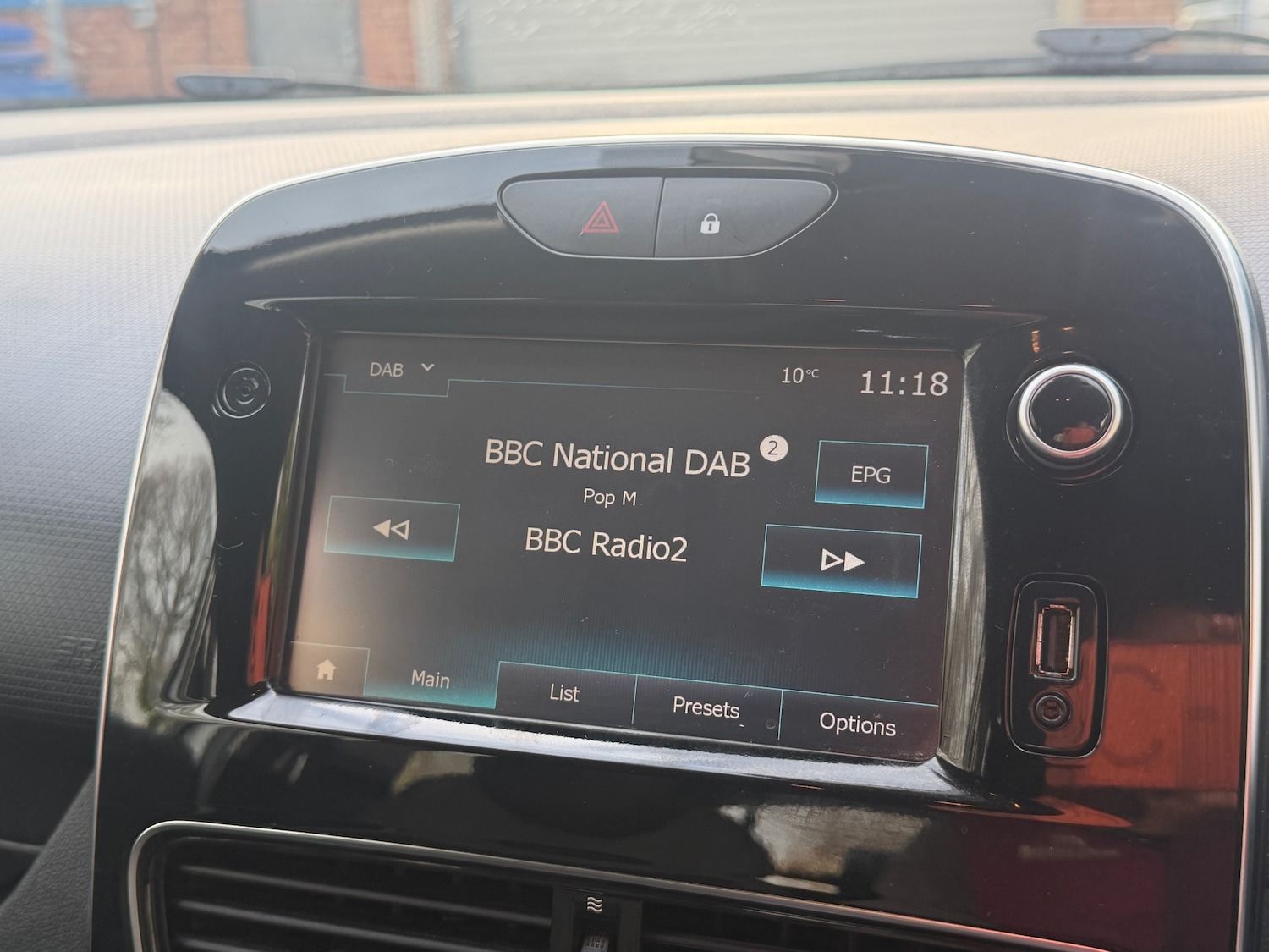 Used Renault Clio 2016 for sale - 77158730: Photo 17