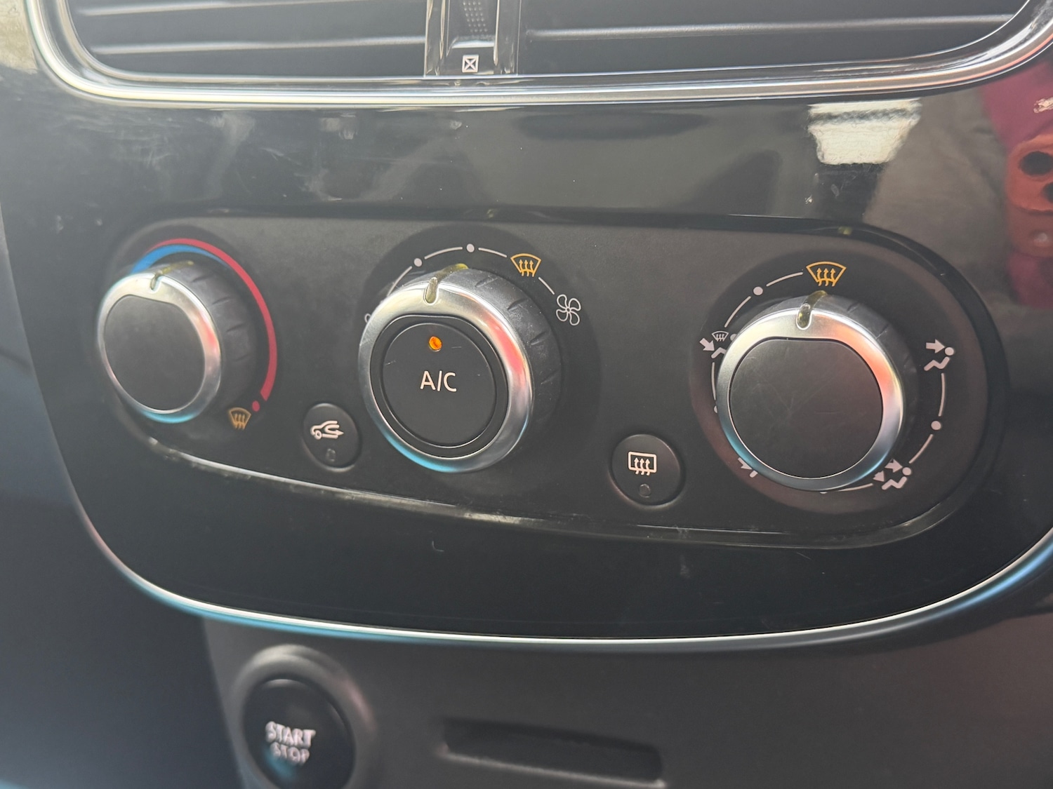 Used Renault Clio 2016 for sale - 77158730: Photo 30