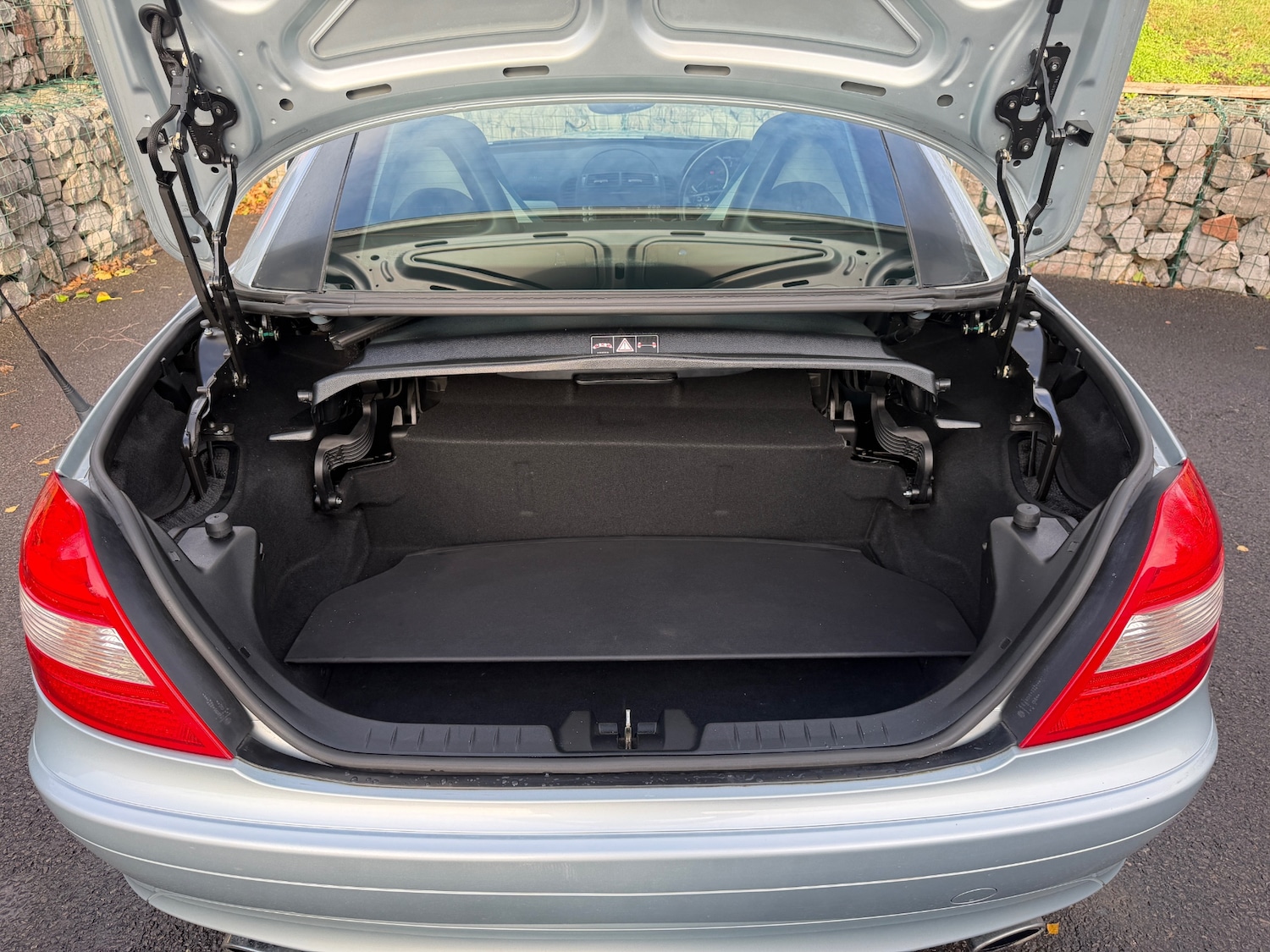 Used Mercedes-Benz SLK 2005 for sale - 76877409: Photo 16