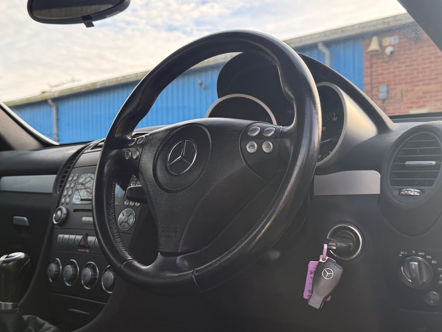 Used Mercedes-Benz SLK 2005 for sale - 76877409: Photo 27