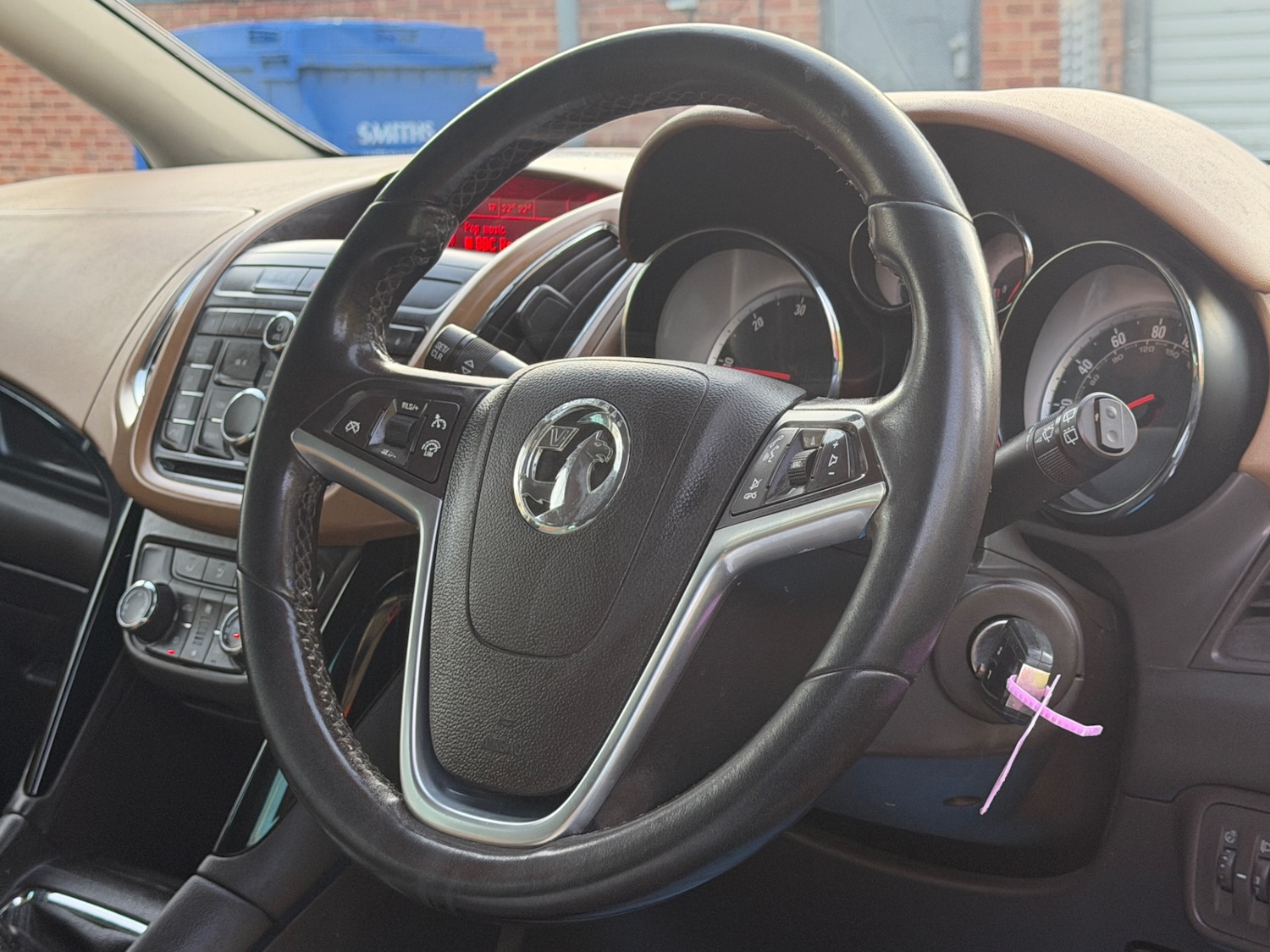 Used Vauxhall Zafira Tourer 2015 for sale - 76949419: Photo 27