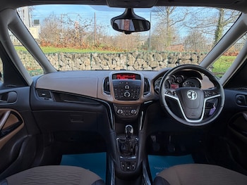 Used Vauxhall Zafira Tourer 2015 for sale - 76949419: Photo