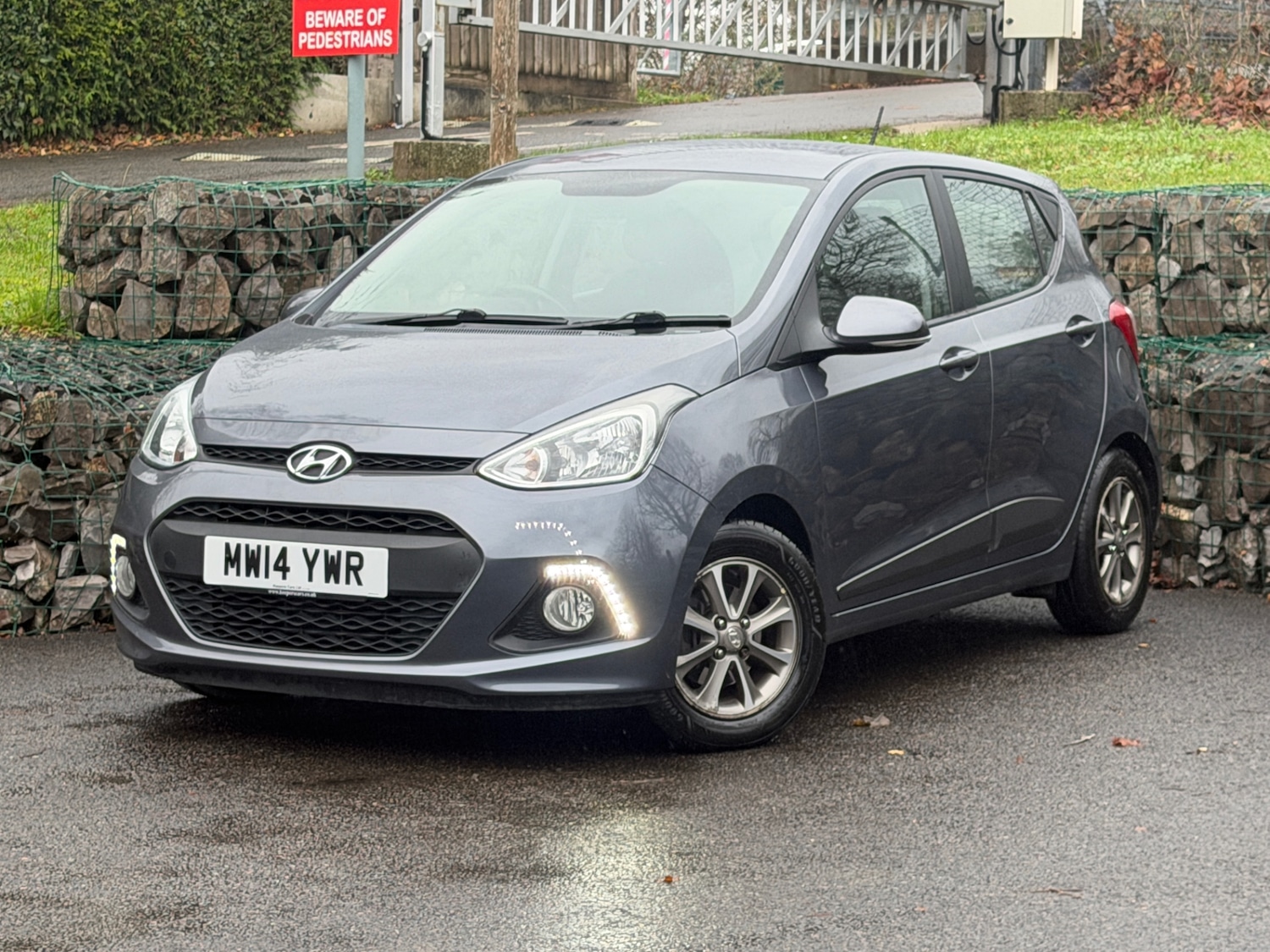 Used Hyundai i10 2014 for sale - 76950925: Photo 11