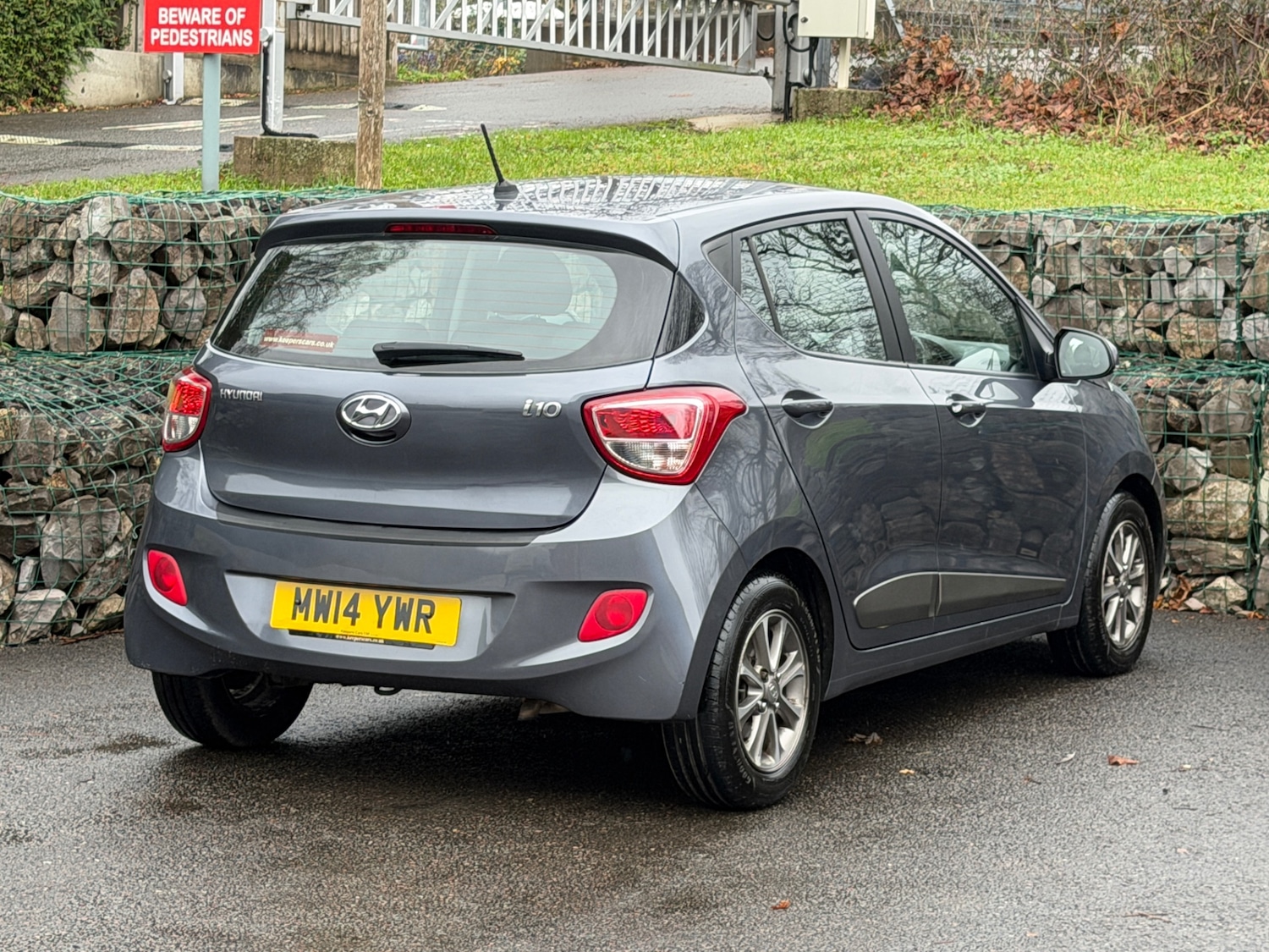 Used Hyundai i10 2014 for sale - 76950925: Photo 13