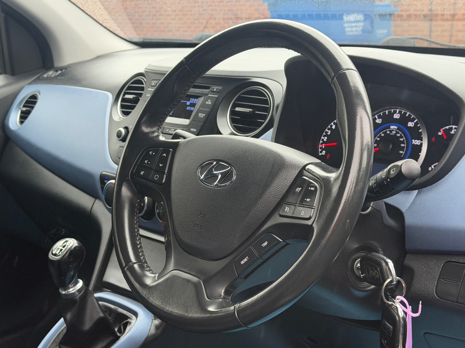 Used Hyundai i10 2014 for sale - 76950925: Photo 27