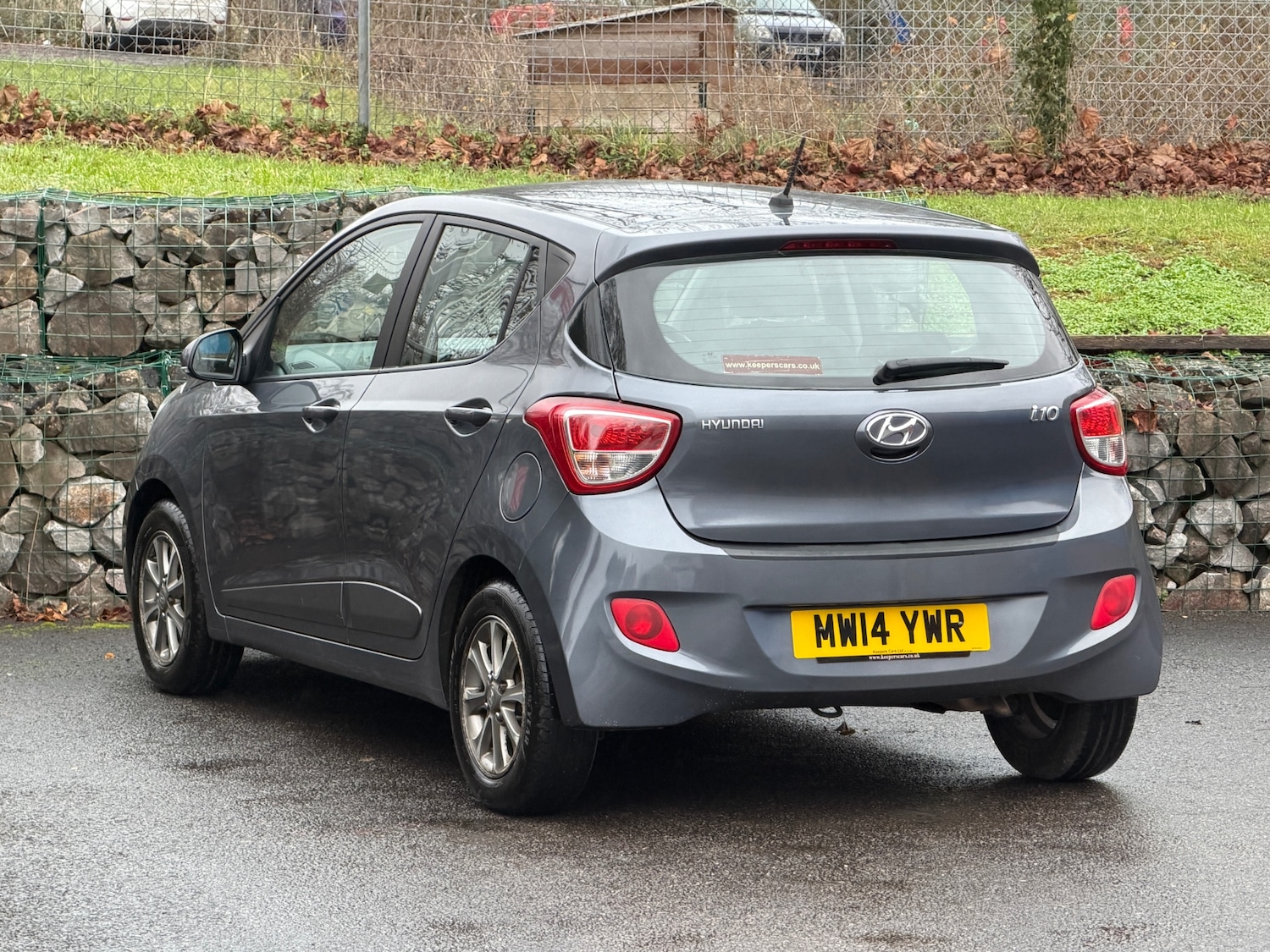 Used Hyundai i10 2014 for sale - 76950925: Photo 3