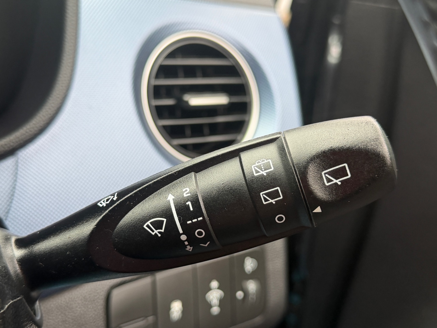 Used Hyundai i10 2014 for sale - 76950925: Photo 32