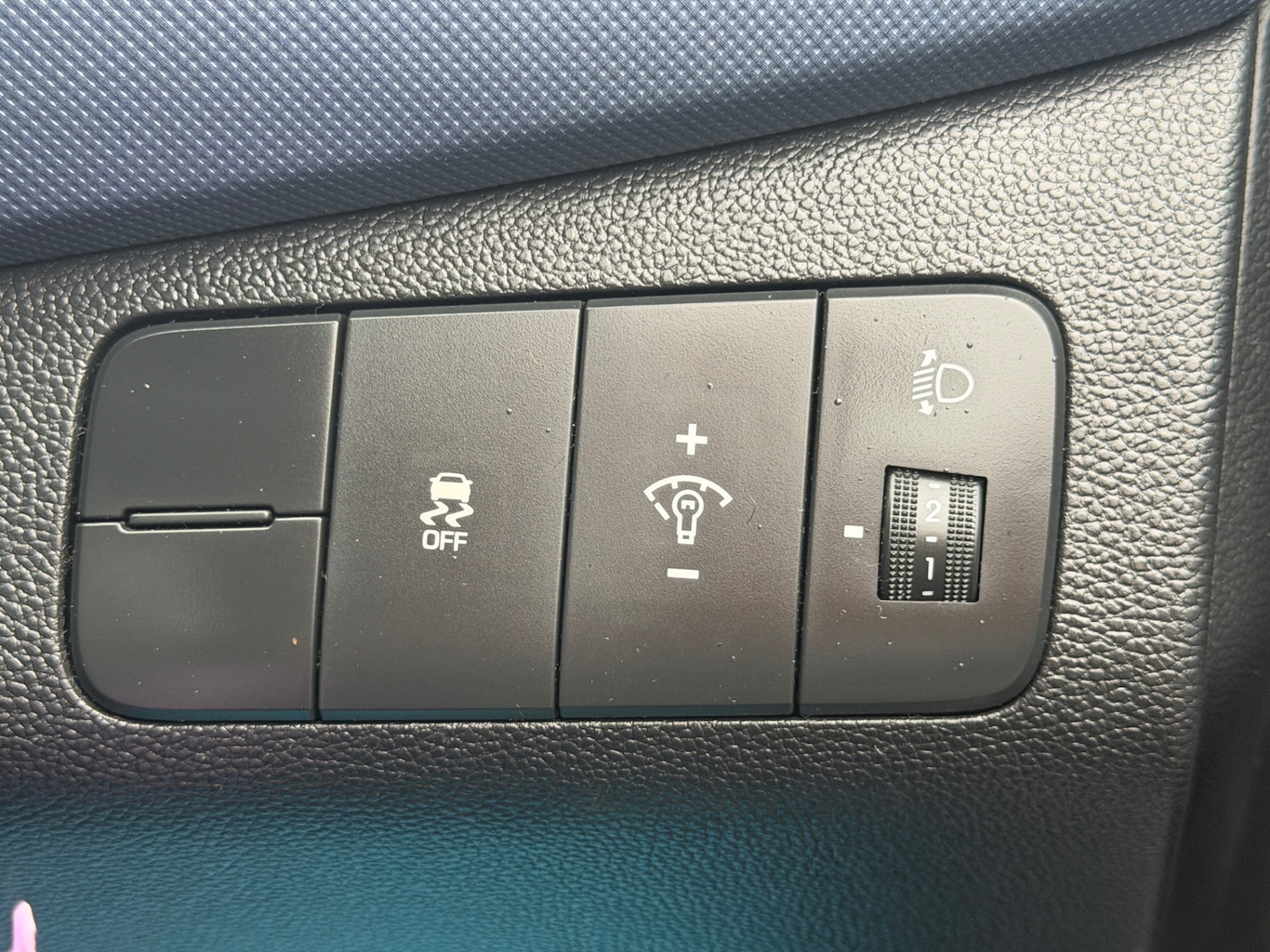 Used Hyundai i10 2014 for sale - 76950925: Photo 33