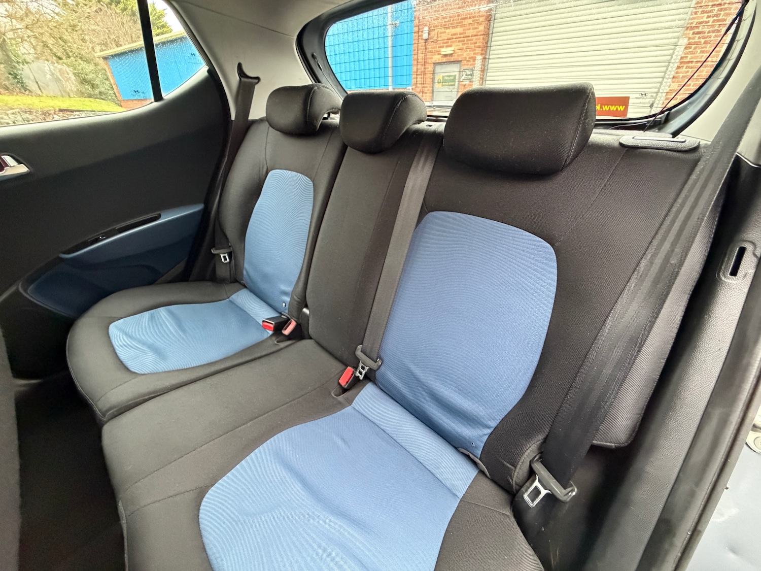 Used Hyundai i10 2014 for sale - 76950925: Photo 9