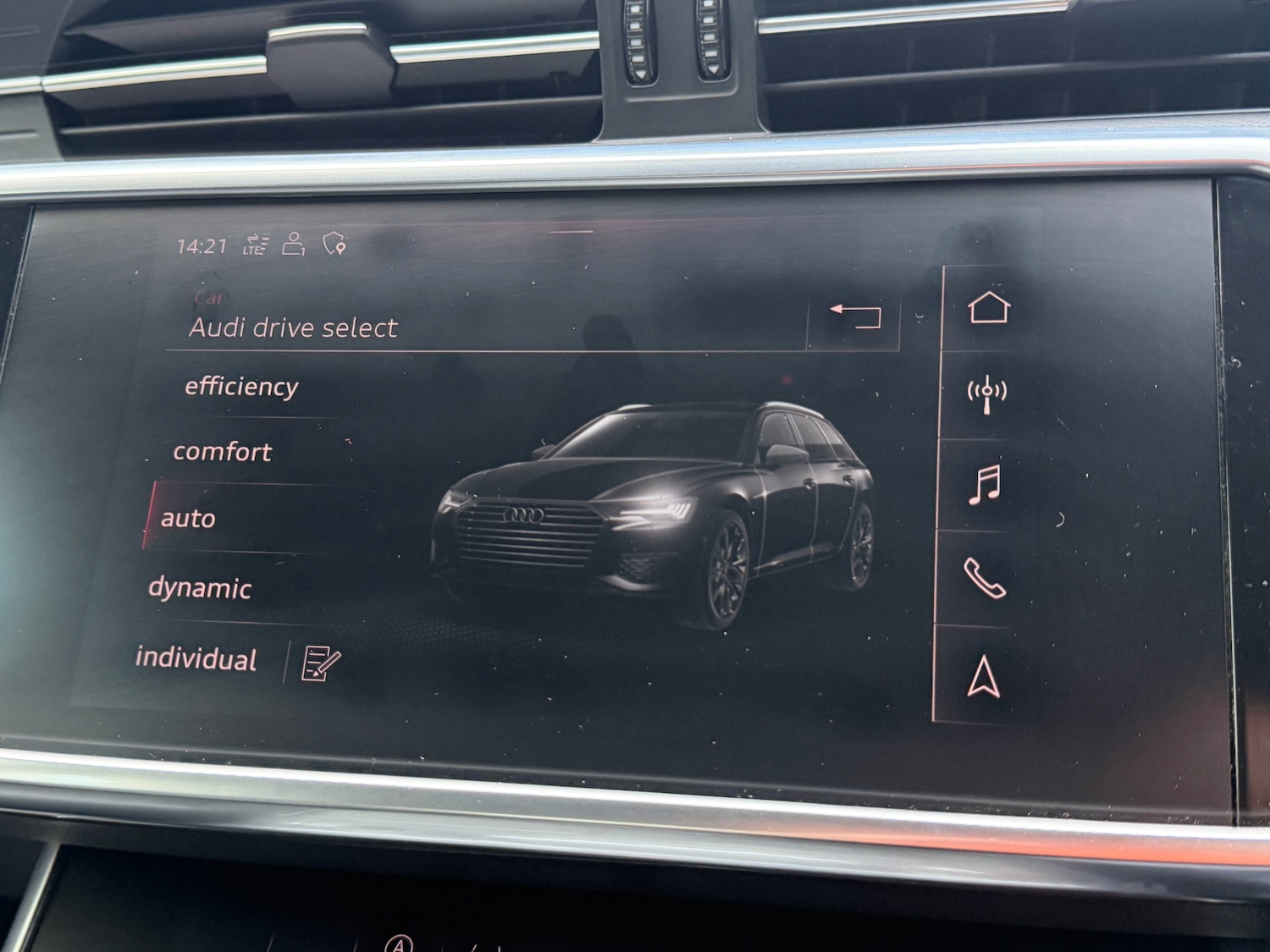 Used Audi A6 Avant 2019 for sale - 77326388: Photo 32