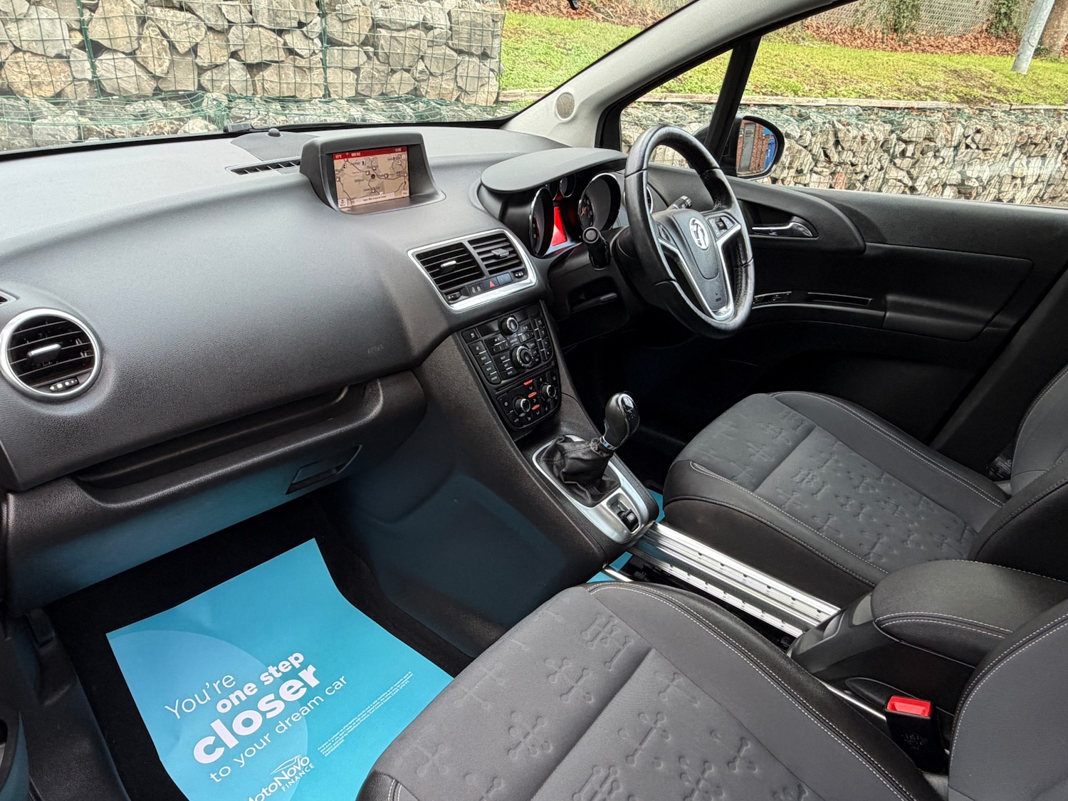 Used Vauxhall Meriva 2015 for sale - 76909031: Photo 2