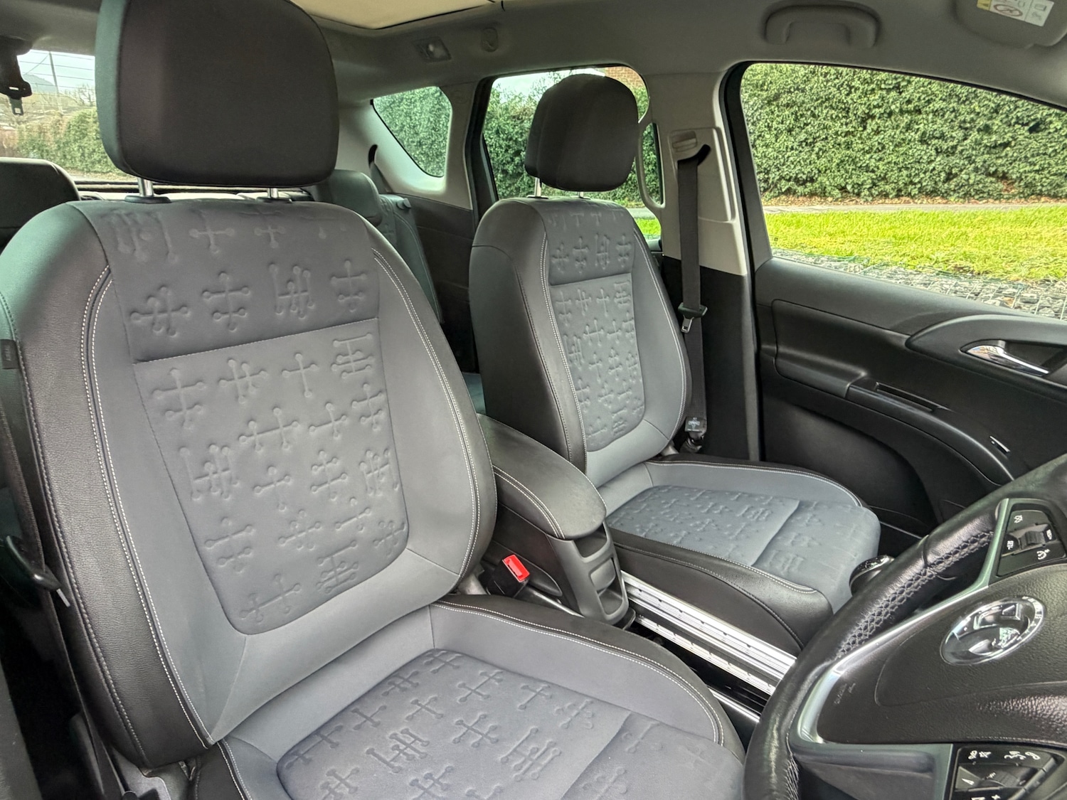 Used Vauxhall Meriva 2015 for sale - 76909031: Photo 8