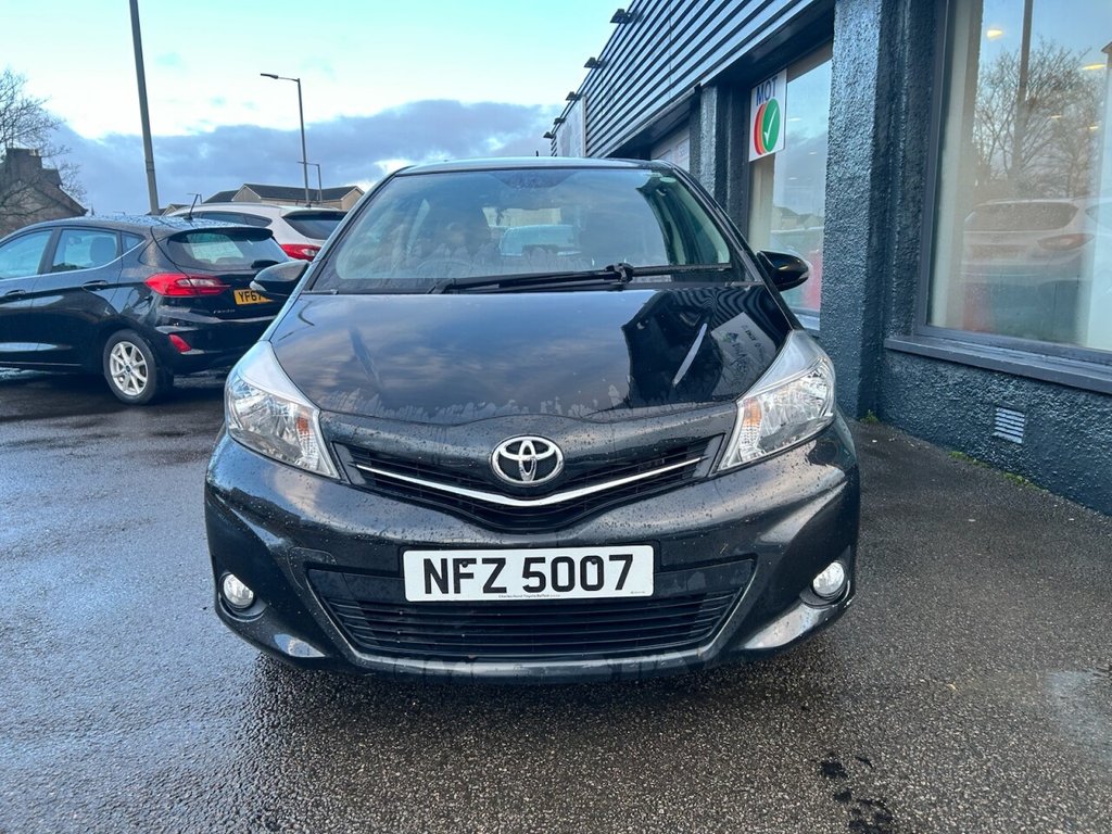 Used Toyota Yaris 2013 for sale - 76923548: Photo 2