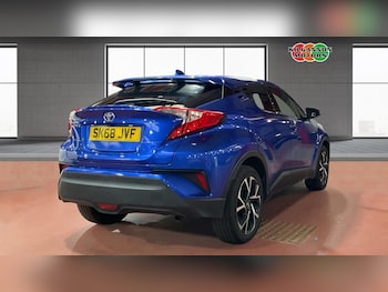 Used Toyota C-HR 2018 for sale - 79574336: Photo