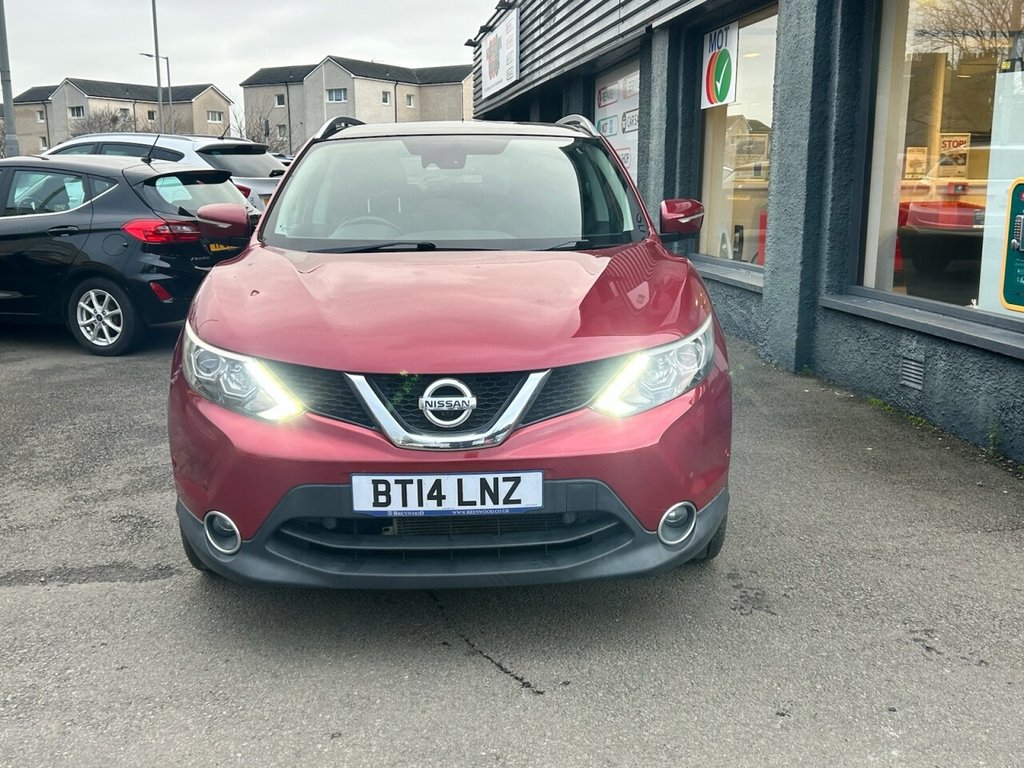Used Nissan Qashqai 2014 for sale - 76910467: Photo 2
