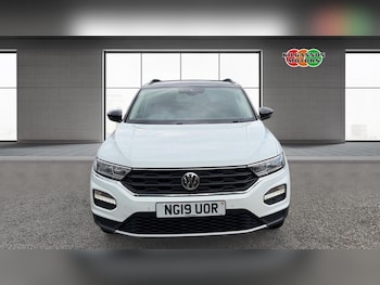 Used Volkswagen T-Roc 2019 for sale - 78989850: Photo