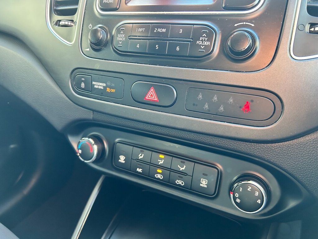 Used Kia Carens 2014 for sale - 76068477: Photo 13