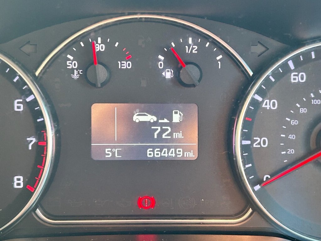 Used Kia Carens 2014 for sale - 76068477: Photo 15