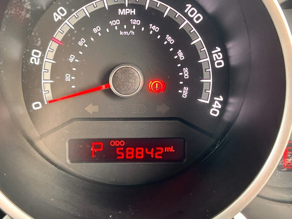 Used Kia Venga 2015 for sale - 77407808: Photo 9