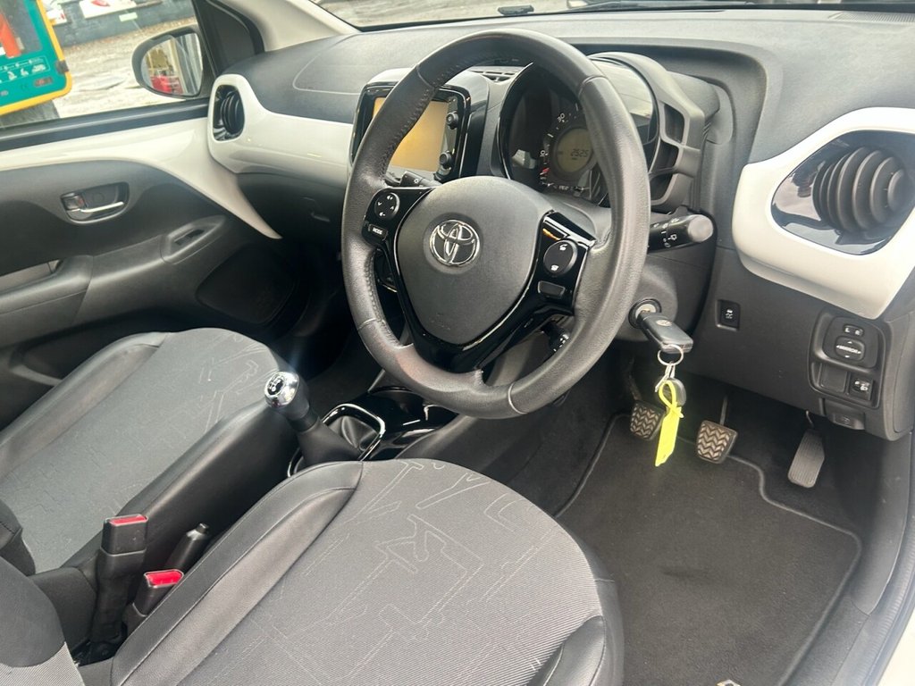 Used Toyota AYGO 2015 for sale - 76481765: Photo 8