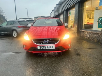 Used Volvo V40 2015 for sale - 76481796: Photo