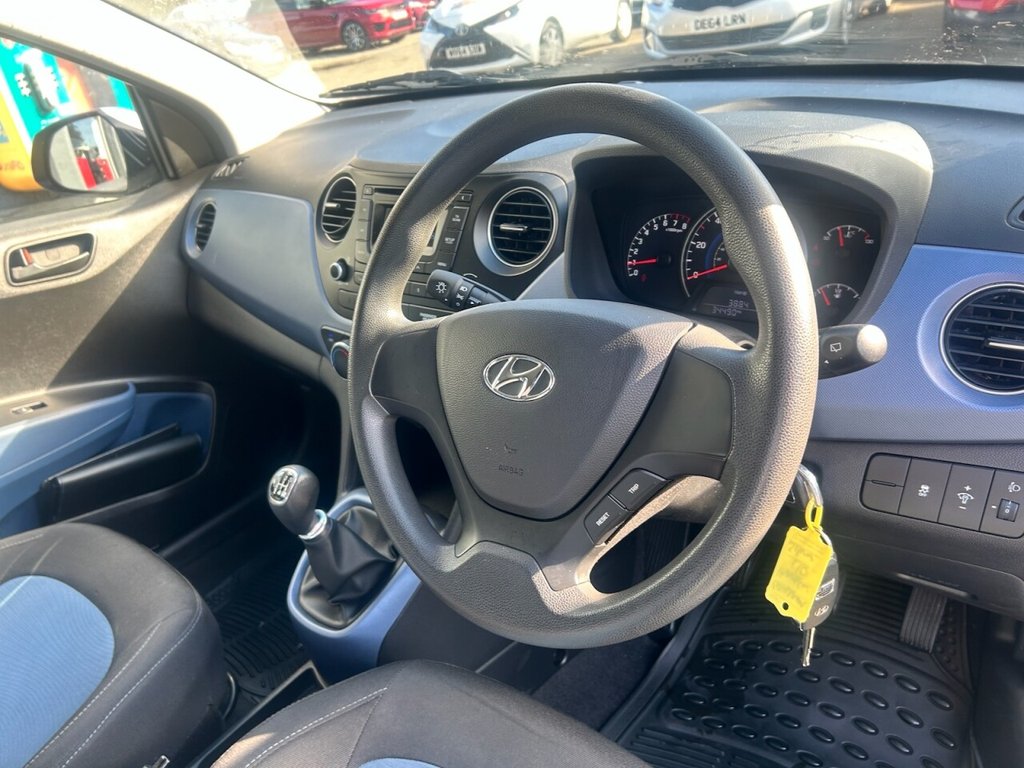Used Hyundai i10 2014 for sale - 76048324: Photo 10