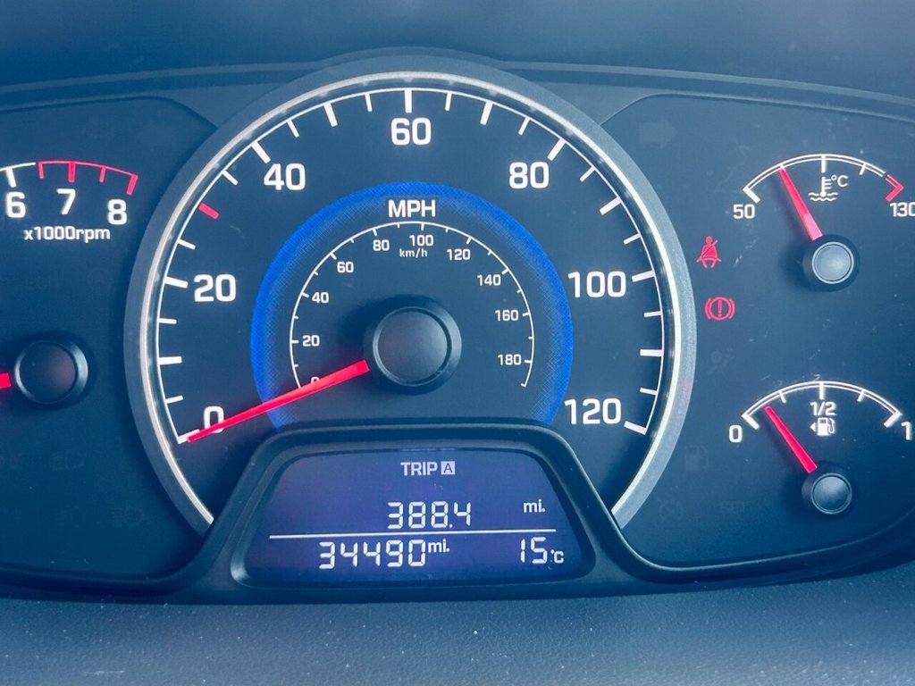 Used Hyundai i10 2014 for sale - 76048324: Photo 11