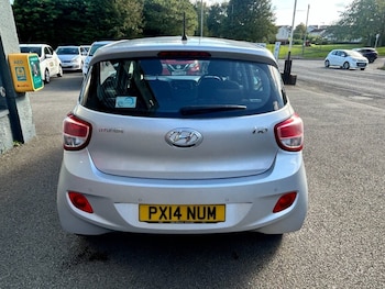 Used Hyundai i10 2014 for sale - 76048324: Photo 3