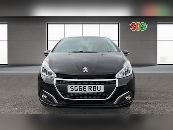 Used Peugeot 208 2018 for sale - 79449769: Photo