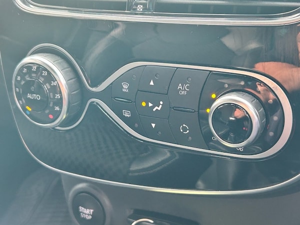 Used Renault Clio 2018 for sale - 75585133: Photo 12