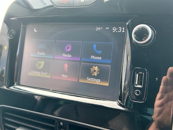 Used Renault Clio 2018 for sale - 75585133: Photo 16