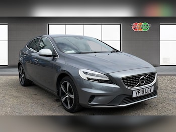 Used Volvo V40 2018 for sale - 78989831: Photo