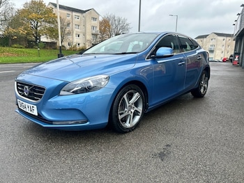 Used Volvo V40 2014 for sale - 76481794: Photo