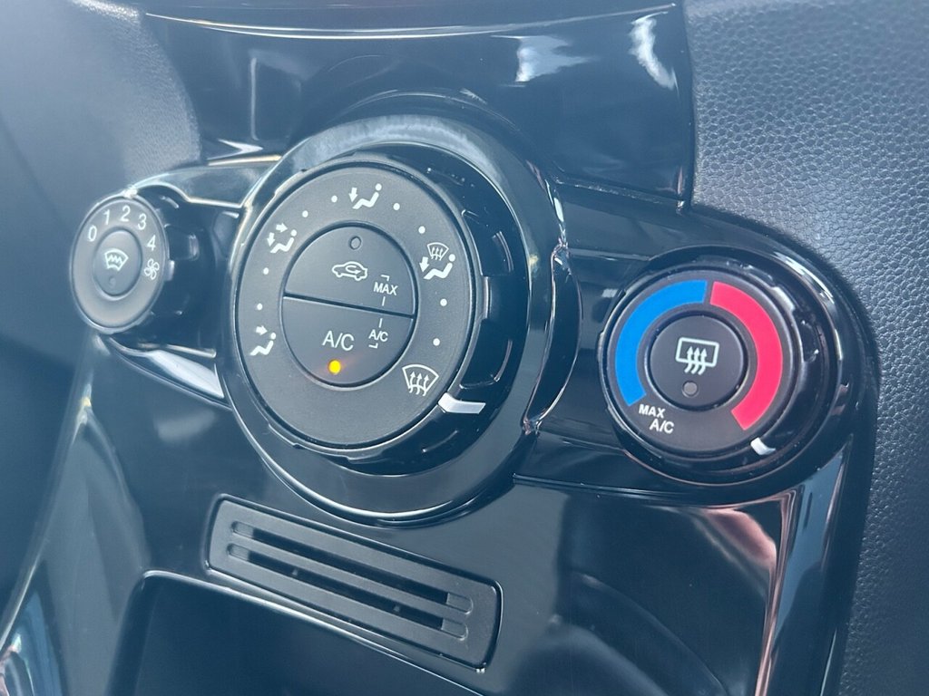 Used Ford Fiesta 2013 for sale - 76923172: Photo 15