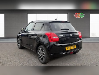 Used Suzuki Swift 2021 for sale - 79493454: Photo