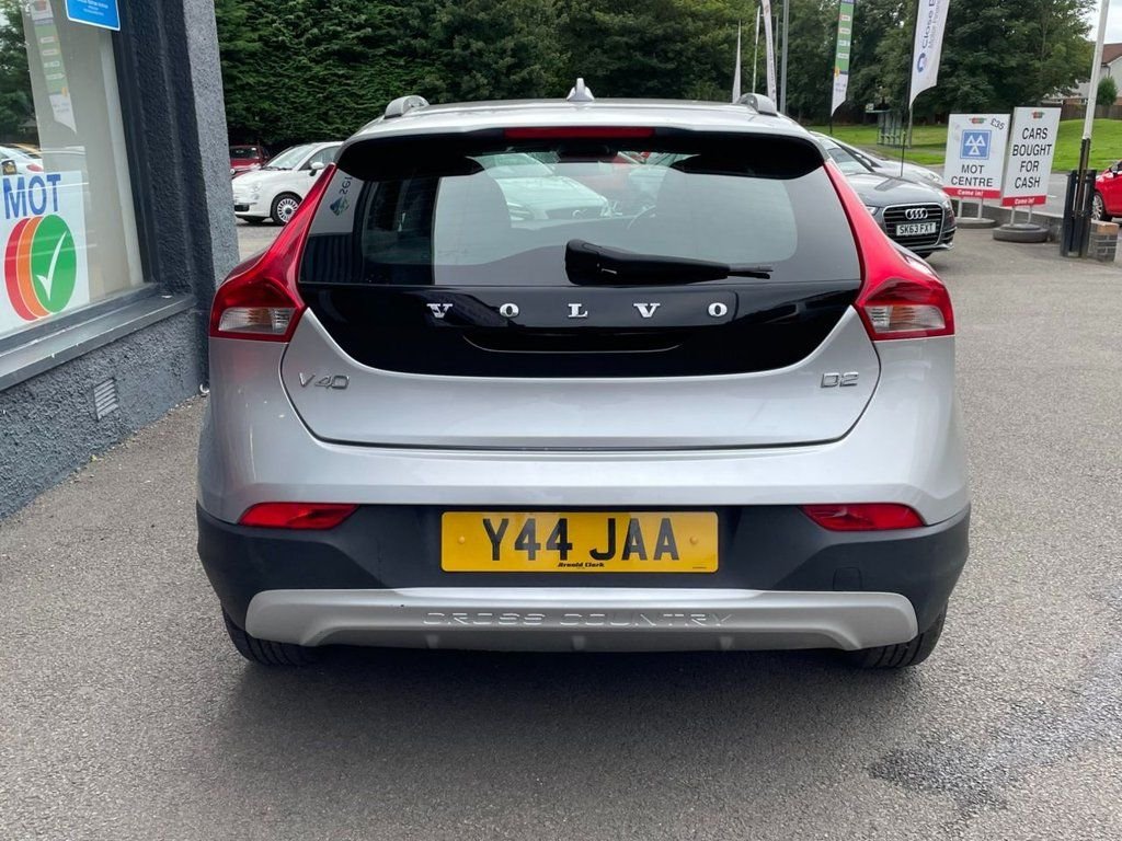 Used Volvo V40 2014 for sale - 76740438: Photo 4