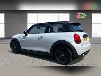 Used MINI Hatch 2019 for sale - 79275897: Photo