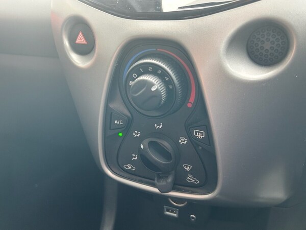 Used Peugeot 108 2017 for sale - 75335733: Photo 12